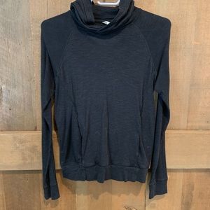 Lululemon pull over